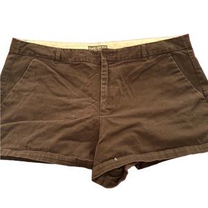 Plus size 16 shorts - color Black